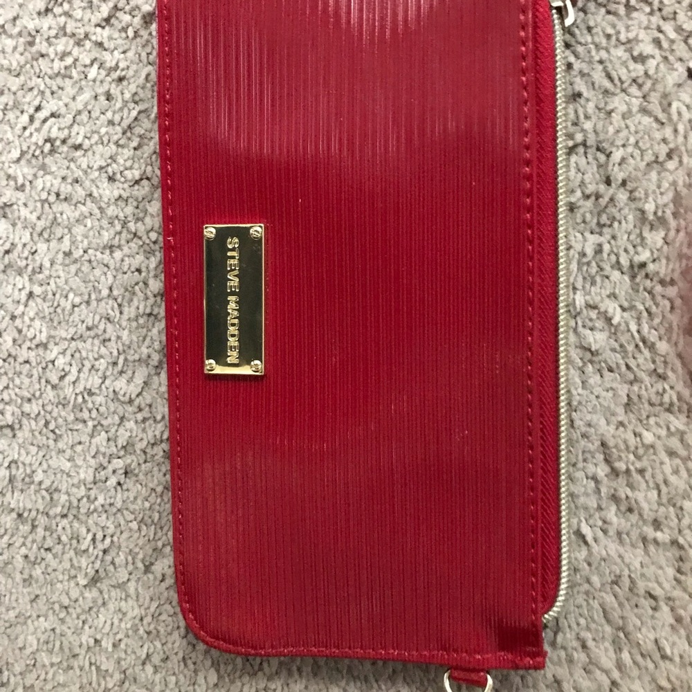 Steve Madden wallet.
